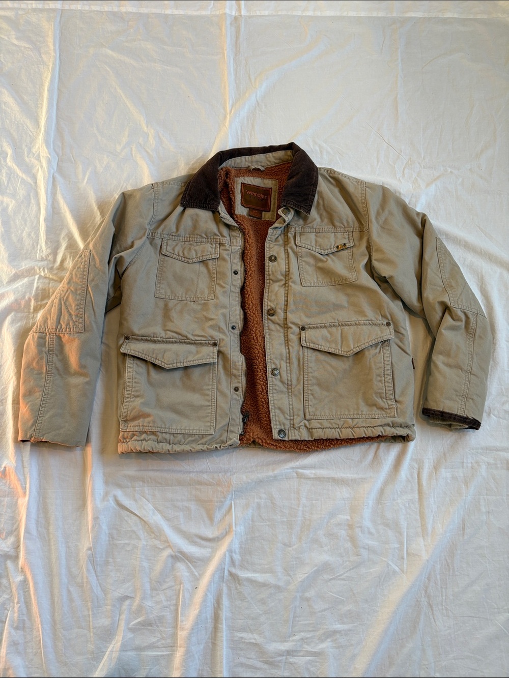 Wrangler Hero Vintage Sherpa-Lined Chore Jacket Men’s Medium Tan w/Orange Lining